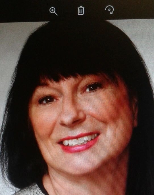 Cox Medicare advisor smiling